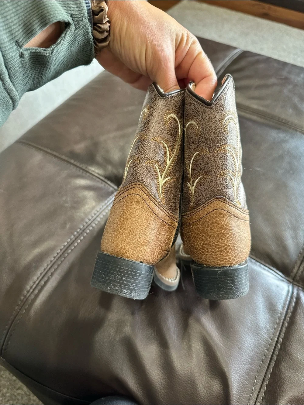 Old West Brown toddler Cowboy Boots 5.5 D LIKE NEW
